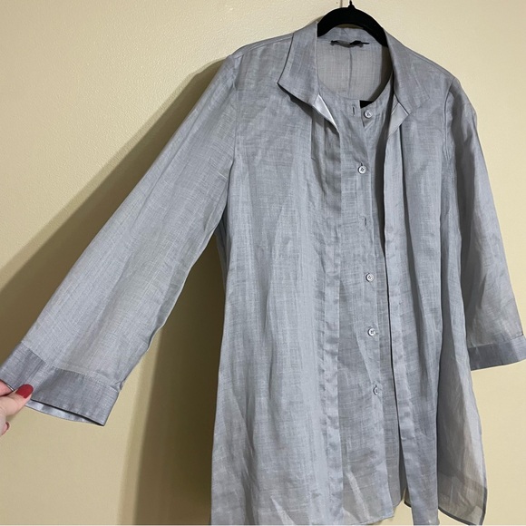 LAYFAYETTE 148 light grey‎ button up blouse with cardigan flaps in front size s - Picture 2 of 6